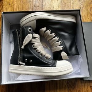 Rick Owens Black Leather Sneaker Hightop Jumbo Laces